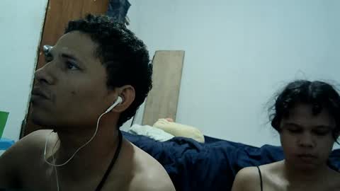 Snapshot of tati_and_cris chatting on May 2026 12:28:02 AM Lily online show from May 2026 12:28:02 AM