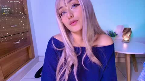 Snapshot of tati_cardenas chatting on April 2026 04:12:02 AM AME online show from April 2026 04:12:02 AM