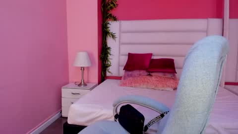 Snapshot of tatiana_arboleda chatting on April 2026 03:23:02 AM tatiana_arboleda online show from April 2026 03:23:02 AM