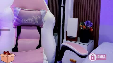 i am tatiana  online show from February 2026 12:06:01 PM