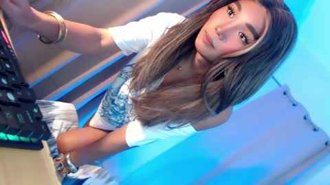 Snapshot of tatiana_wilton chatting on July 2026 02:30:01 PM ANDREA online show from July 2026 02:30:01 PM