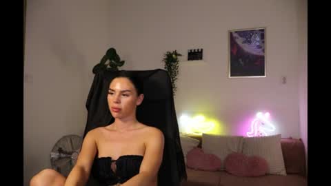 Snapshot of tatianaxoxo1 chatting on July 2026 06:50:01 PM Tatiana online show from July 2026 06:50:01 PM