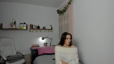 Tatianna online show from November 2025 09:42:02 AM