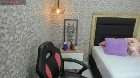 Snapshot of tatigold2 chatting on January 2025 12:29:01 PM T A T I online show from January 2025 12:29:01 PM