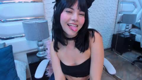 tatilee online show from October 2025 12:27:01 PM