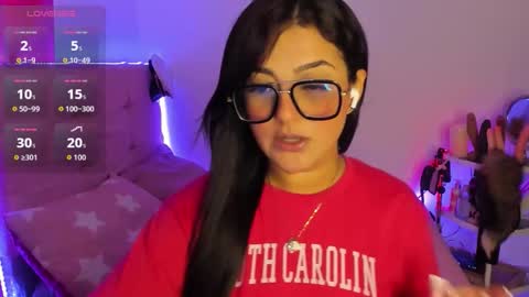 Tatiss online show from October 2025 03:58:01 PM