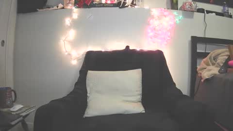 Snapshot of tattdxxx chatting on December 2024 10:36:01 AM just jay1988 online show from December 2024 10:36:01 AM