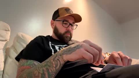 MrMrs online show from December 2024 01:57:02 AM