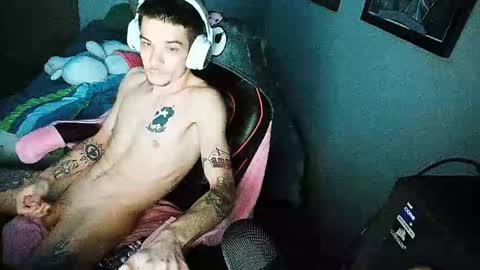 Snapshot of tattedcumdaddy chatting on February 2025 06:47:02 AM tattedcumdaddy online show from February 2025 06:47:02 AM