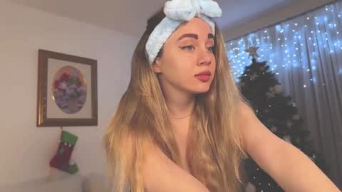 Snapshot of tatti_1 chatting on December 2024 01:24:01 AM Tata online show from December 2024 01:24:01 AM