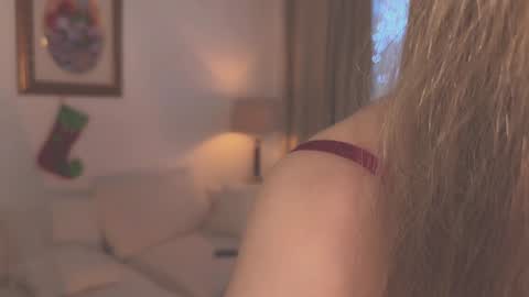 Snapshot of tatti_1 chatting on January 2025 06:15:02 AM Tata online show from January 2025 06:15:02 AM