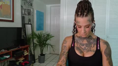 Snapshot of tattooed_natalia chatting on March 2026 02:50:01 PM Natalia 3 online show from March 2026 02:50:01 PM