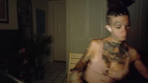 Snapshot of tattooed_natalia chatting on April 2026 01:19:02 AM Natalia 3 online show from April 2026 01:19:02 AM