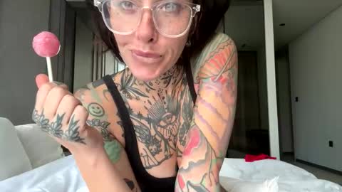 tattooedlucy_ online show from January 2026 11:49:01 AM