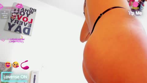 Tatoo foxx online show from April 2026 01:23:01 PM