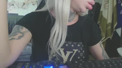 Snapshot of tatuada_safada chatting on October 2025 07:20:02 AM tatuada_safada online show from October 2025 07:20:02 AM