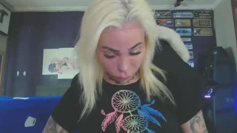 Snapshot of tatuada_safada chatting on March 2026 03:55:01 AM tatuada_safada online show from March 2026 03:55:01 AM