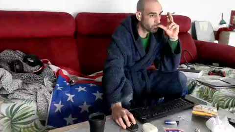 Snapshot of tatuadorhotxxx chatting on December 2025 10:28:02 PM Tatuado20cm online show from December 2025 10:28:02 PM