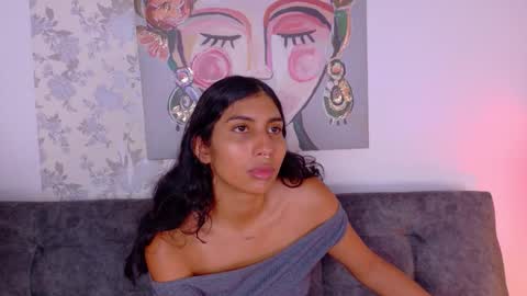 Snapshot of taty_miller chatting on November 2025 06:09:02 PM Taty Miller online show from November 2025 06:09:02 PM