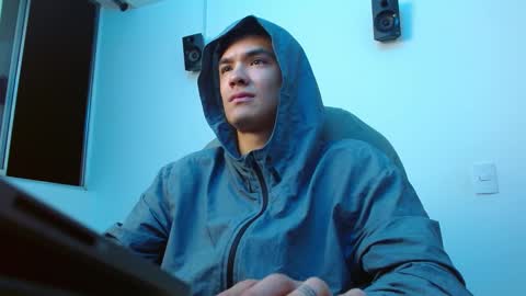 taurus4k online show from February 2025 02:24:02 AM