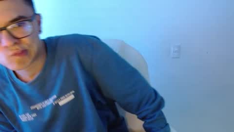 taurus4k online show from November 2025 09:46:01 PM