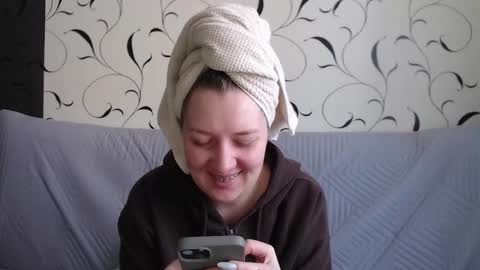 Snapshot of taxxxu chatting on March 2026 06:53:02 AM Diana online show from March 2026 06:53:02 AM