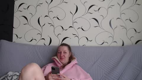 Snapshot of taxxxu chatting on March 2026 07:36:02 AM Diana online show from March 2026 07:36:02 AM