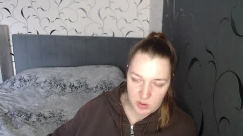 Snapshot of taxxxu chatting on April 2026 08:48:01 AM Diana online show from April 2026 08:48:01 AM