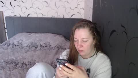 Snapshot of taxxxu chatting on April 2026 06:52:01 AM Diana online show from April 2026 06:52:01 AM