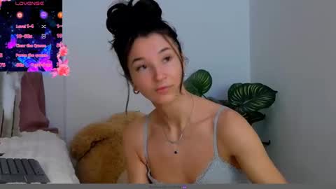 TayaKayan online show from December 2024 02:52:01 AM