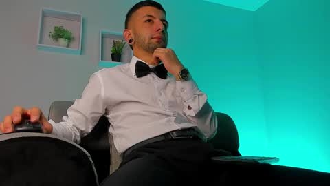 Snapshot of tayer_bennet chatting on September 2025 05:00:02 AM tayer_bennet online show from September 2025 05:00:02 AM