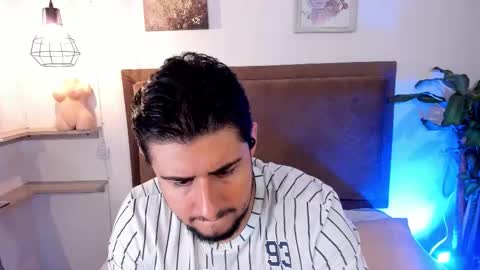 Snapshot of tayler_colins_1 chatting on March 2026 12:19:02 PM online show from March 2026 12:19:02 PM