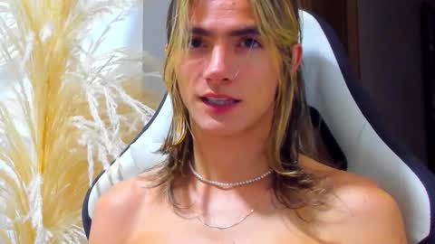 tayler_swift1 online show from October 2025 08:13:01 AM