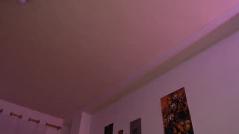 Snapshot of taylor__06 chatting on December 2024 05:31:01 AM Taylor online show from December 2024 05:31:01 AM