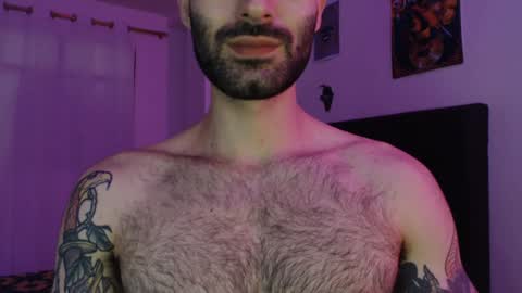 Snapshot of taylor__06 chatting on December 2024 06:40:01 PM Taylor online show from December 2024 06:40:01 PM