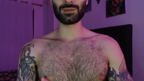 Snapshot of taylor__06 chatting on January 2025 12:20:01 AM Taylor online show from January 2025 12:20:01 AM