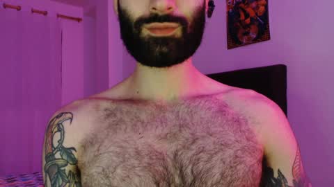 Snapshot of taylor__06 chatting on February 2025 07:40:02 AM Taylor online show from February 2025 07:40:02 AM