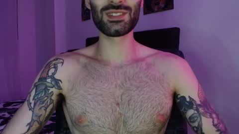 Snapshot of taylor__06 chatting on March 2025 01:04:02 AM Taylor online show from March 2025 01:04:02 AM