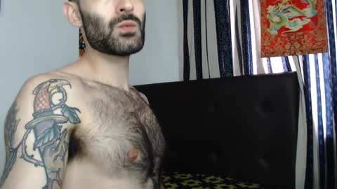 Snapshot of taylor__06 chatting on October 2025 06:27:02 PM Taylor online show from October 2025 06:27:02 PM