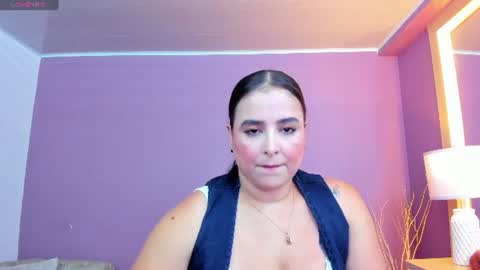 Snapshot of taylor_bennet chatting on June 2026 08:24:02 PM Taylor Bennet online show from June 2026 08:24:02 PM