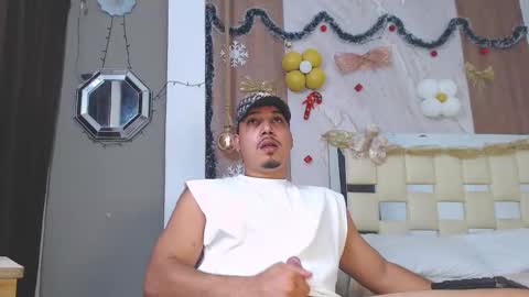 Snapshot of taylor_collins_2 chatting on December 2025 12:26:02 AM taylor_collins_2 online show from December 2025 12:26:02 AM