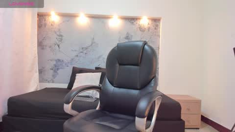 Snapshot of taylor_evanss1 chatting on September 2025 11:55:02 AM Taylor online show from September 2025 11:55:02 AM