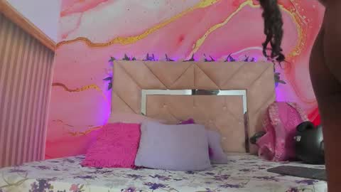 Oriana online show from November 2025 10:59:01 AM