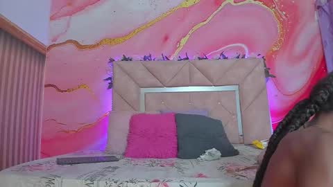 Oriana online show from December 2025 11:05:01 AM