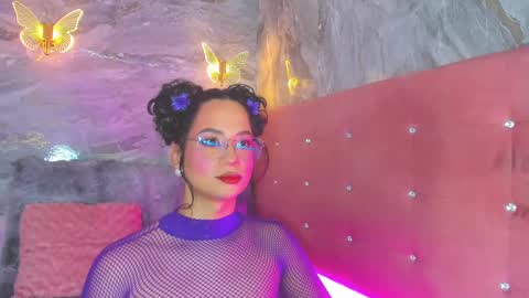 Taylor Sanz online show from September 2025 02:13:01 AM