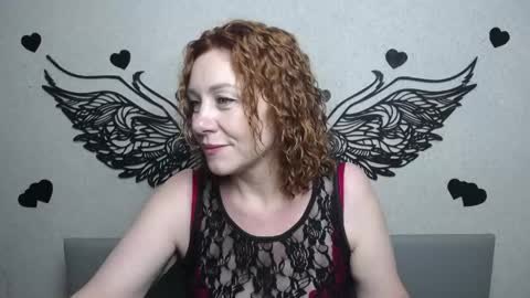 TaylorFoxTT online show from May 2026 05:04:01 AM