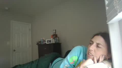 Snapshot of taylorslay chatting on June 2026 10:38:02 PM taylorslay online show from June 2026 10:38:02 PM