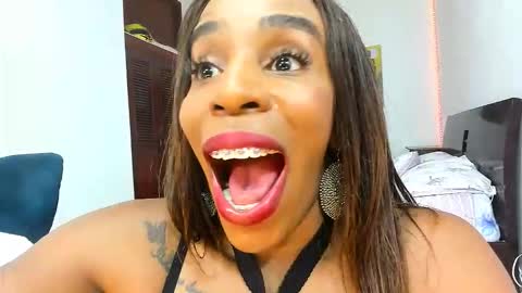 taylorslims online show from November 2025 07:38:01 PM