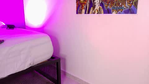 TAYLOR  online show from December 2025 12:01:01 PM