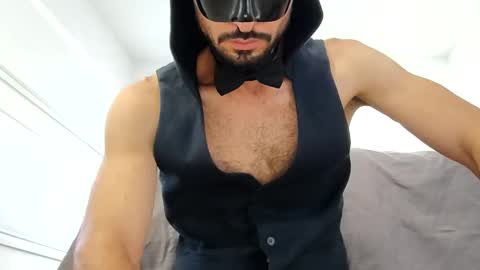 Tayne online show from November 2025 02:54:01 AM